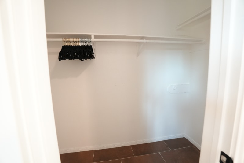 Building Photo - 804 Sylvia Ln