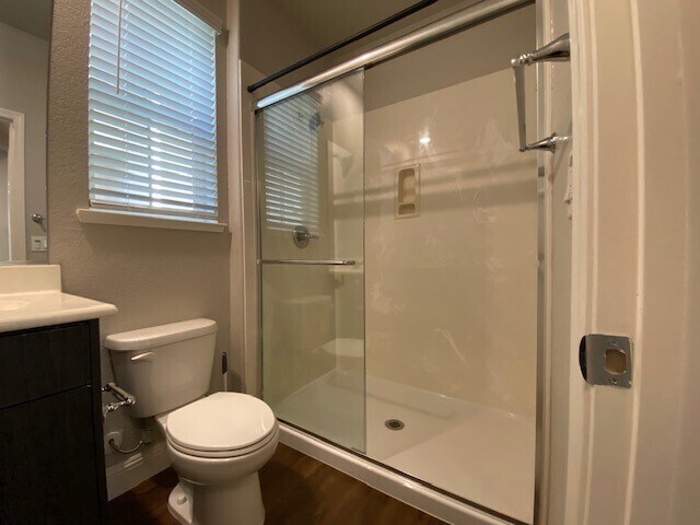 Building Photo - Modern 4bd/3ba 1930 sq. ft. home in Rancho Cordova!