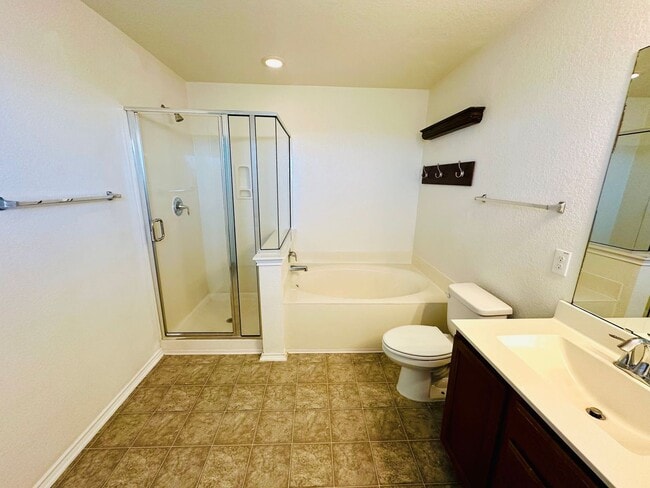 Building Photo - Your Dream Awaits! A Charming 4 bedroom 2....