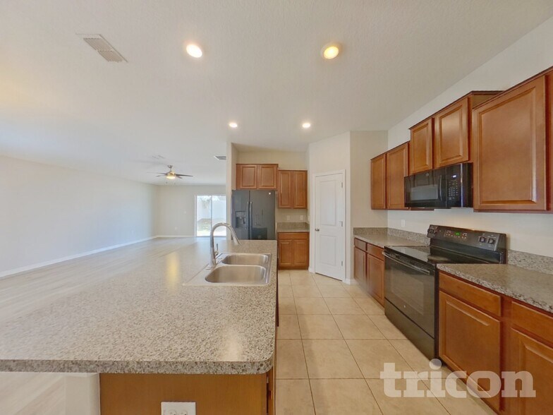 Building Photo - 8440 Hunters Fork Loop