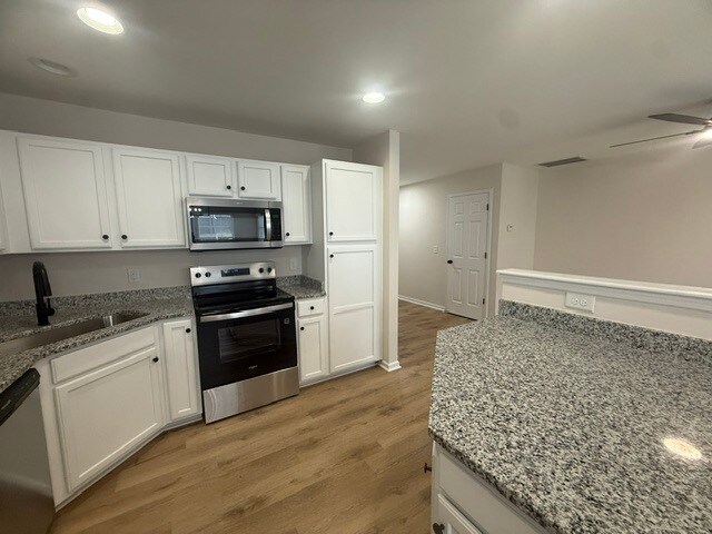 Building Photo - 116 Goldfinch Ave