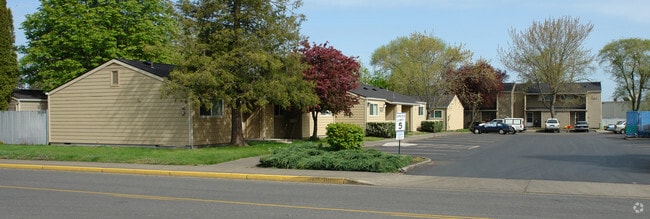 Building Photo - Z_Park Manor