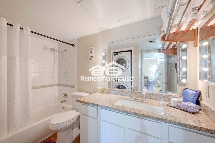 Building Photo - 8433 Hearth Dr