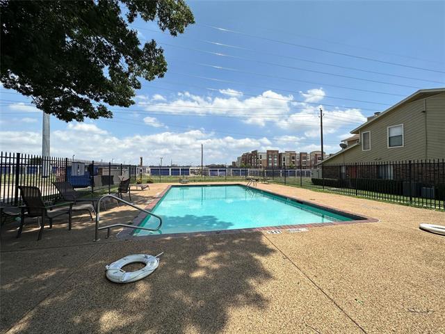 Building Photo - 2240 Tarpley Rd