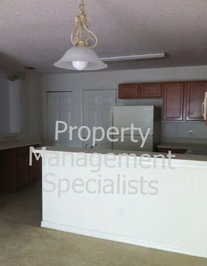 Building Photo - 585 Cresting Oak Cir