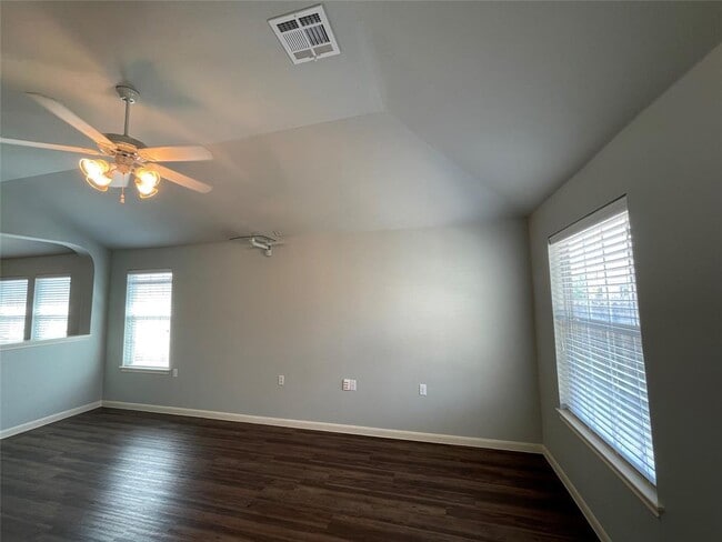 Building Photo - 7817 Duber Ln