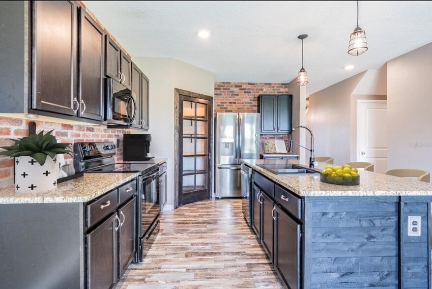 Building Photo - 30907 Summer Sun Lp