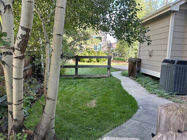Building Photo - 5529 Pierson Mountain Ave