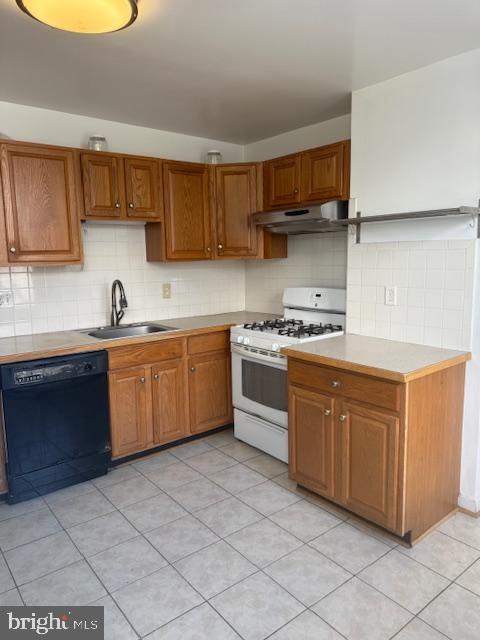 Building Photo - 2245 Eastern Ave