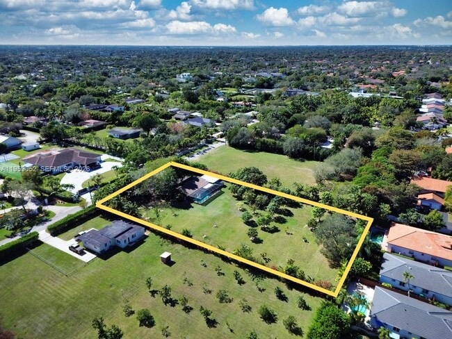 Building Photo - 11341 SW 93rd St