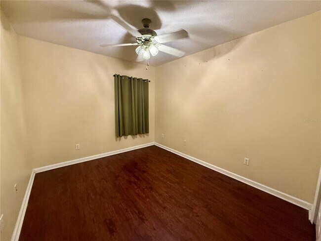 Building Photo - 16677 Cedar Crest Dr