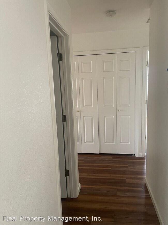 Building Photo - 4 br, 3 bath House - 525 Chancellor Blvd