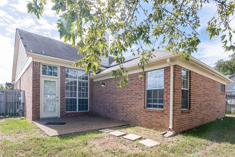 Building Photo - 9714 Java Cove