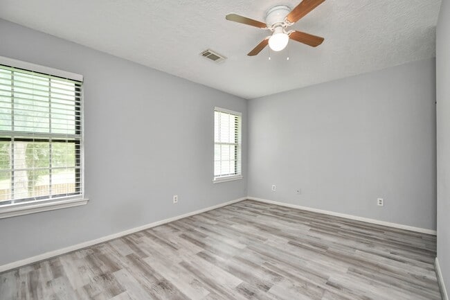 Building Photo - 2707 Blue Mist Dr