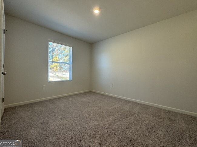 Building Photo - 528 Pemberton St