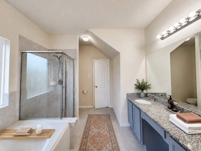 Building Photo - 2119 Del Mar Dr