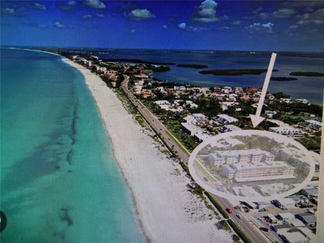 Building Photo - 3802 Gulf of Mexico Dr