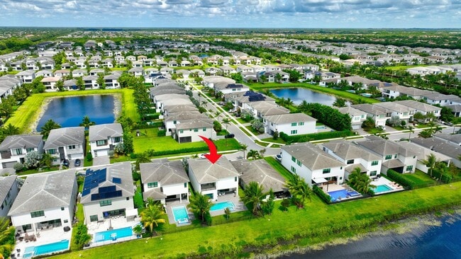 Building Photo - 17222 Blue Bayou Dr