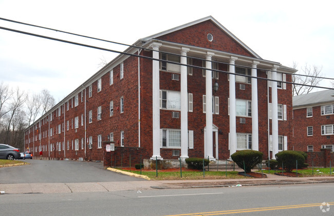 Building Photo - Lamplight Condominiums