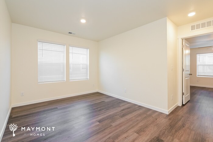 Building Photo - 13581 Oneida Ln