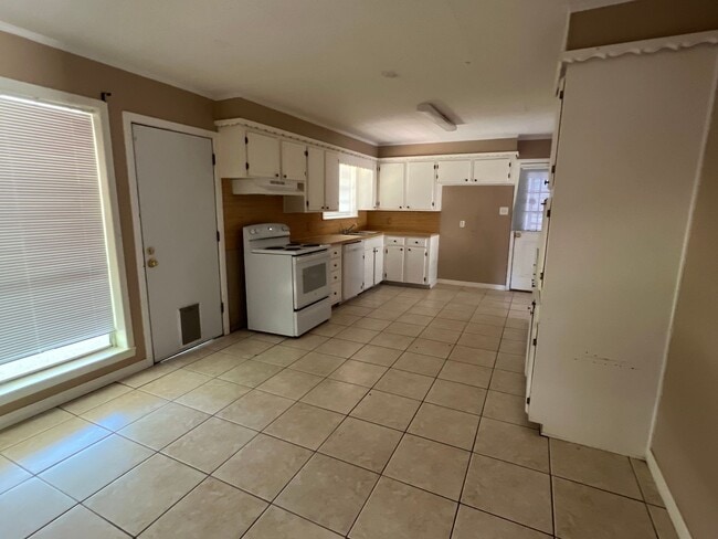 Building Photo - ? For Rent by Spring Lake Park! ?