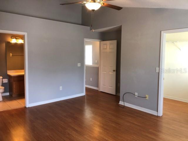 Building Photo - 11050 Black Swan Ct