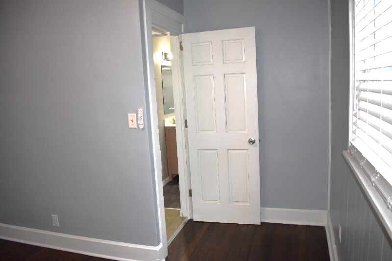 Building Photo - 6011 37th Ave