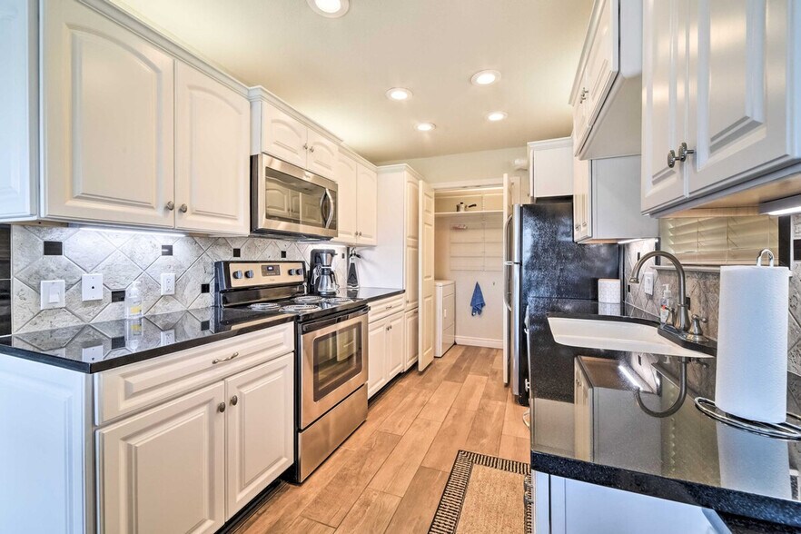 Building Photo - 15425 Fortuna Bay Dr