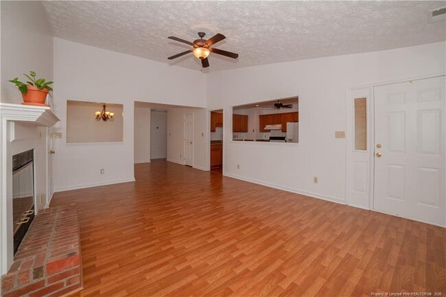 Building Photo - 6440 Brookshire St