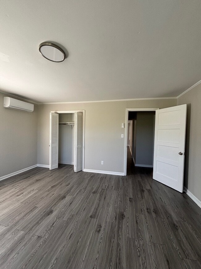 Building Photo - 222 Reynolds St