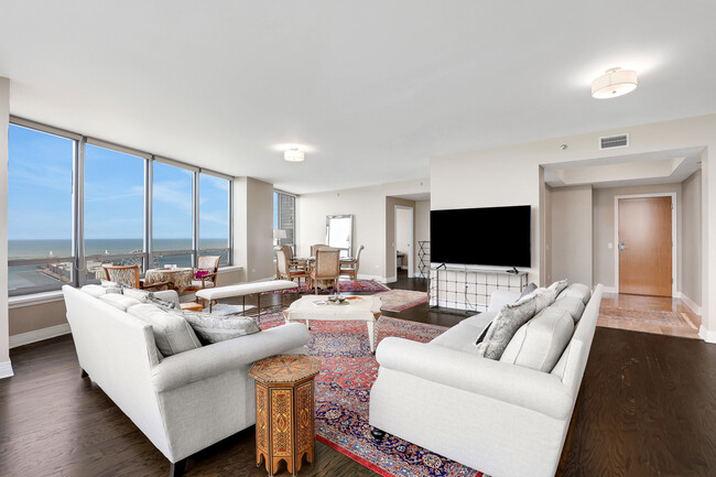 Building Photo - 600 N Lake Shore Dr