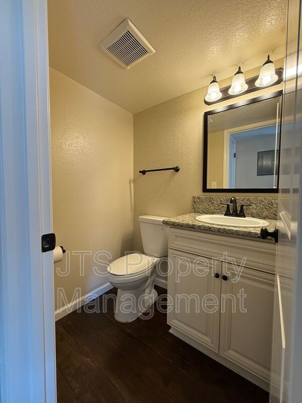 Building Photo - 5842 Alorn Ln