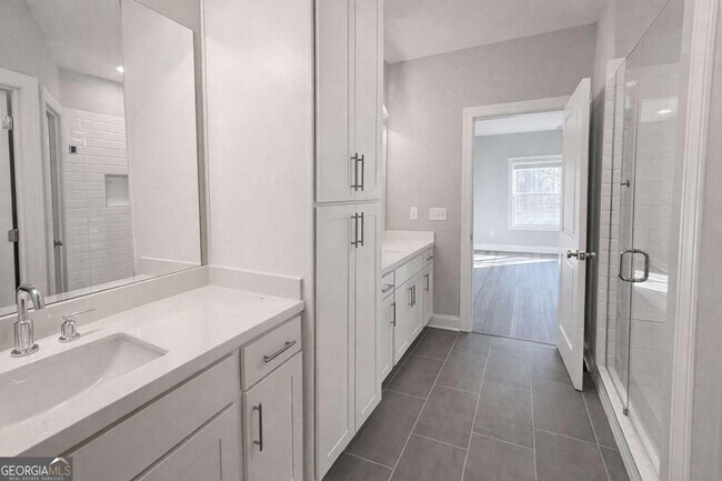 Building Photo - 1375 Walking Wy