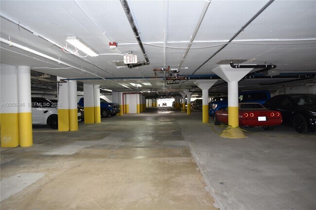 Building Photo - 5555 Collins Ave