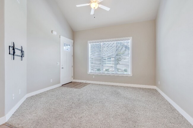 Building Photo - 12249 S Marcellus Ct