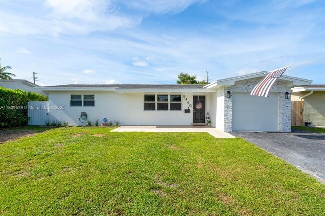 Primary Photo - 8440 NW 11th Ct