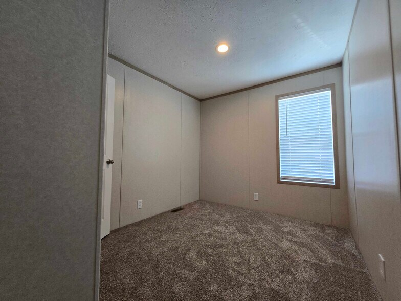 Building Photo - 52436 Winston Ct