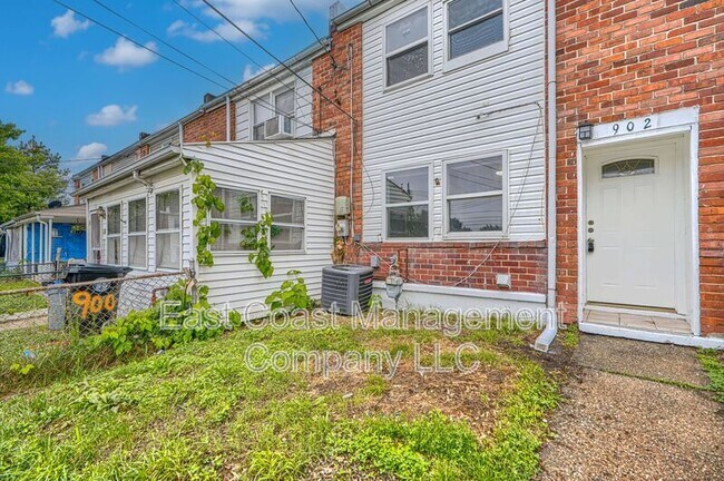 Building Photo - 902 Catawba Ct