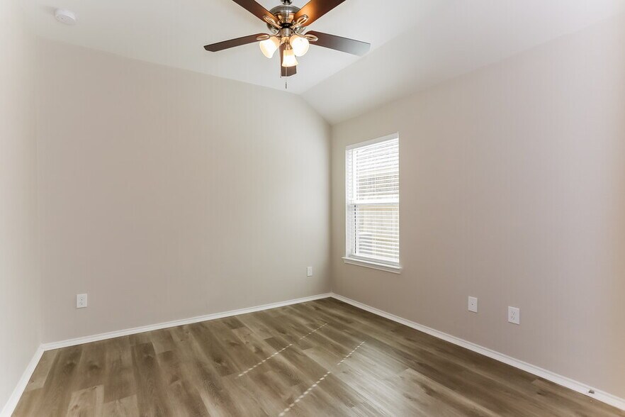 Building Photo - 1104 Bight Ct