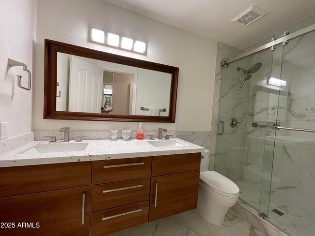 Building Photo - 10362 E Morning Star Dr