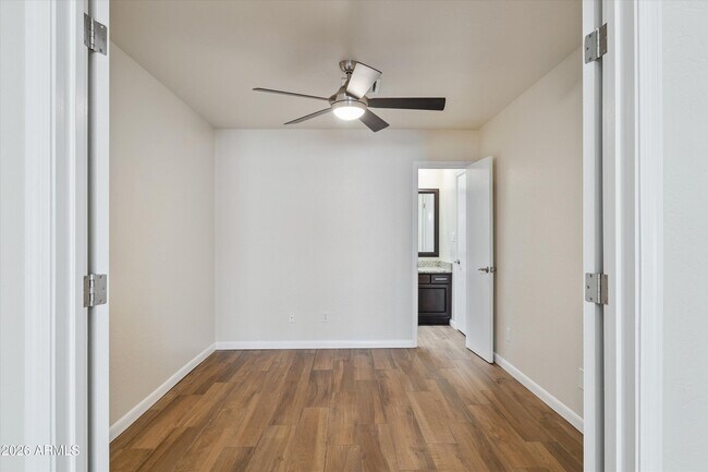 Building Photo - 15020 N 40th St