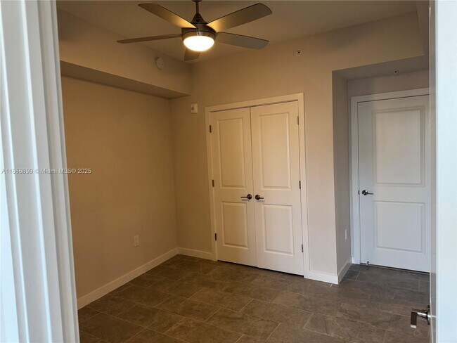 Building Photo - 2500 SW 22nd Terrace