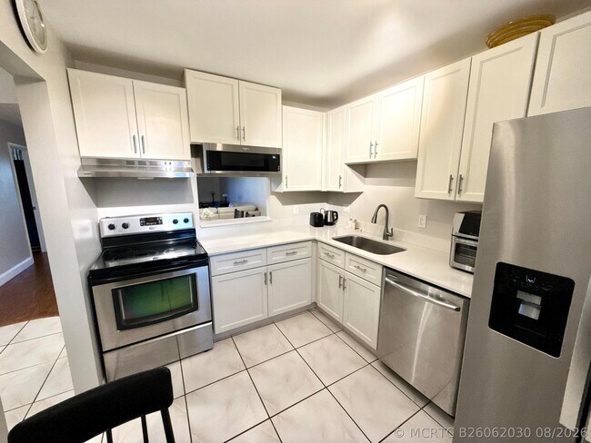 Building Photo - 2828 Casita Way