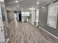 Building Photo - 575 N 9th St