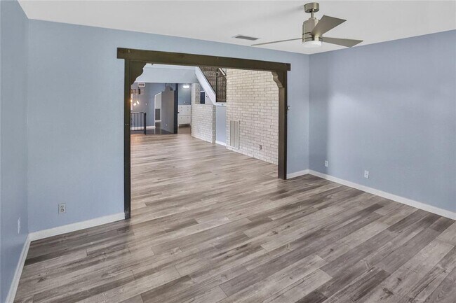 Building Photo - 9328 Blazing Star Trail