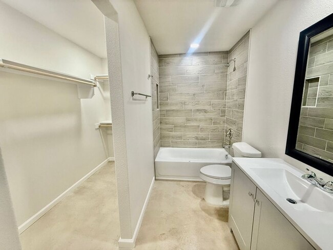 Building Photo - 4508 Chamberlain