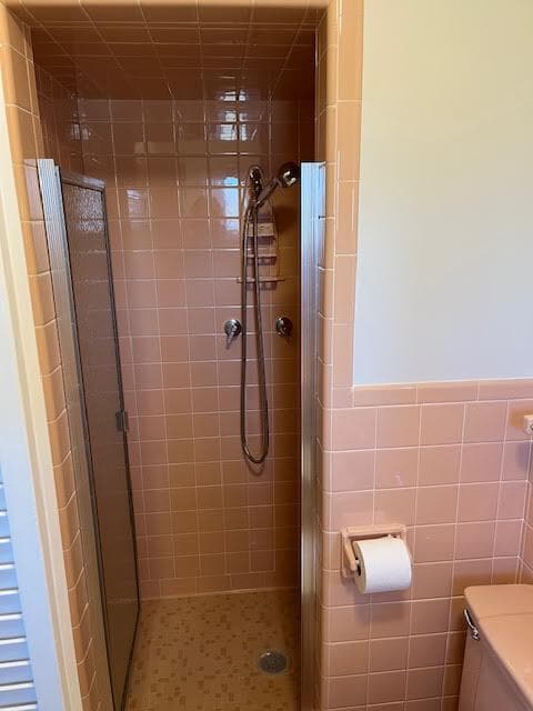 Building Photo - 1197 E Tracy Grove Rd