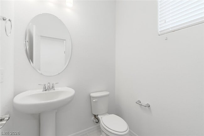 Building Photo - 5749 S Tioga Way