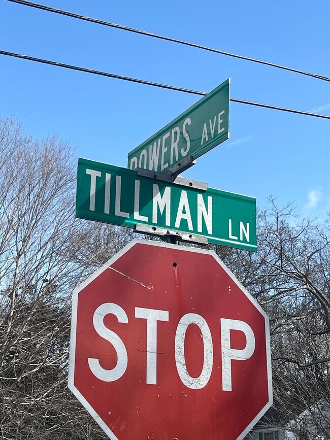 Building Photo - East Nashville!