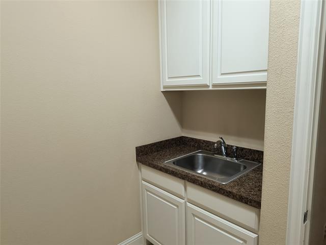 Building Photo - 10039 Stancil Ln